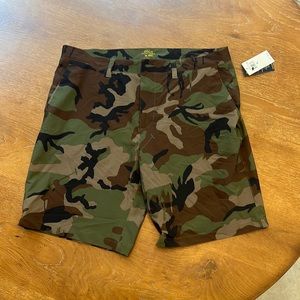 New with Tags Polo Camo tech shorts 36”